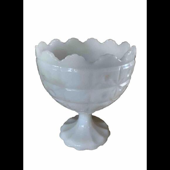 Cleveland Napco 1185 candy dish Milk Glass - Picture 1 of 15